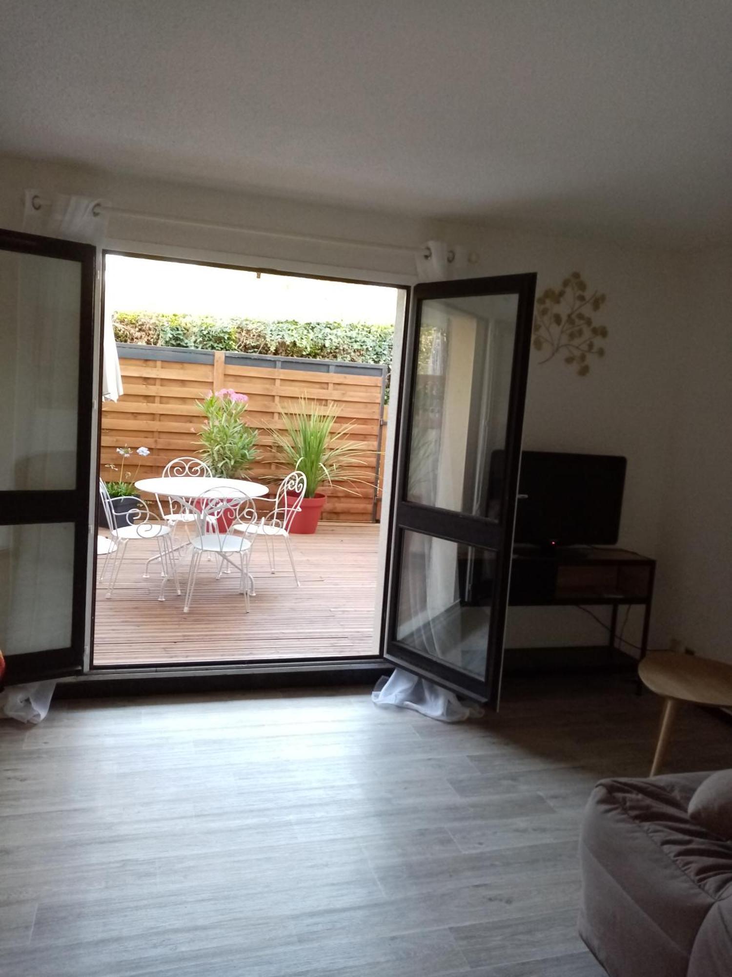 Cabourg Agreable T2 Residence Calme - Terrasse 20M2 - Animaux Bienvenus Exterior foto